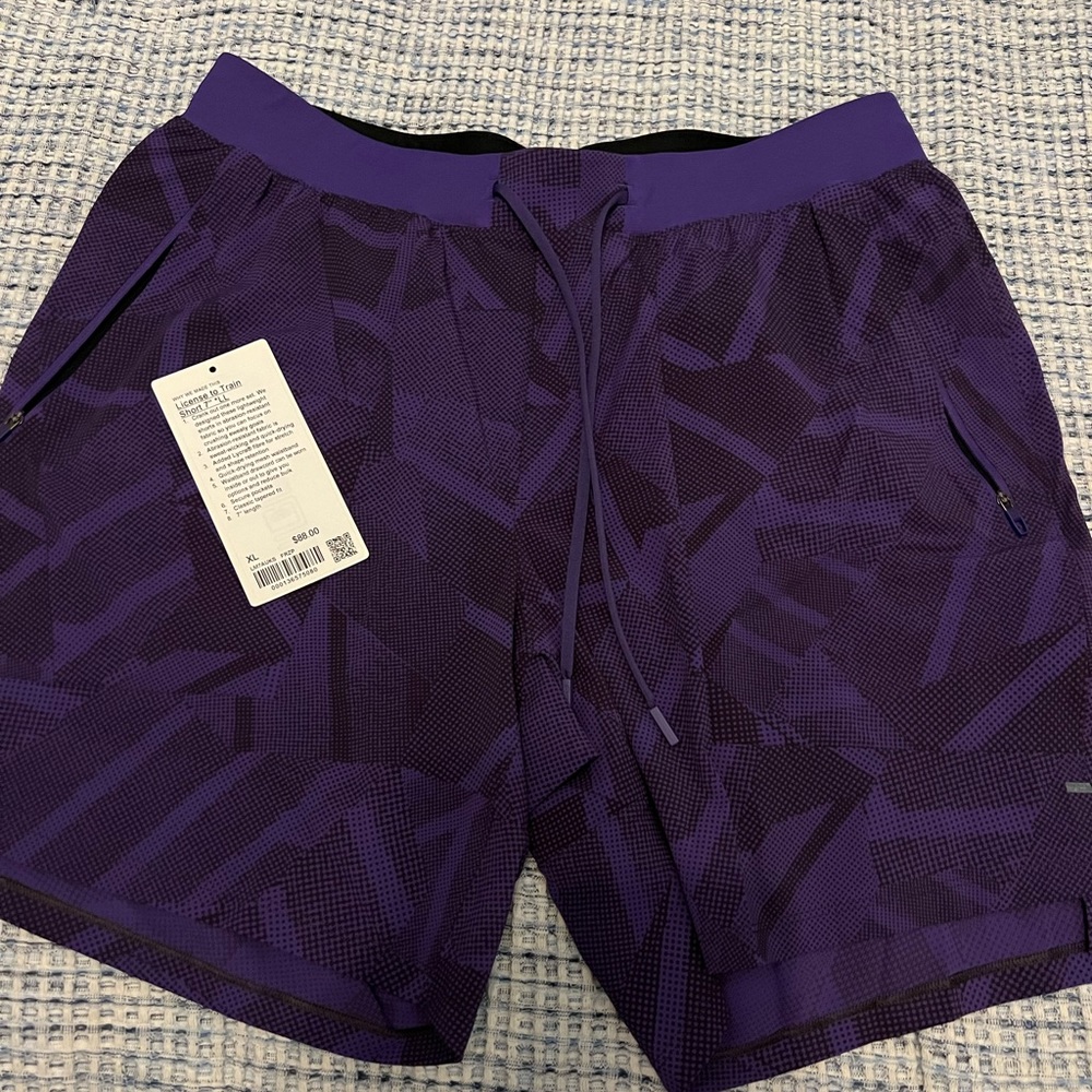 Lululemon Men’s License to Train Linerless Shorts 7”